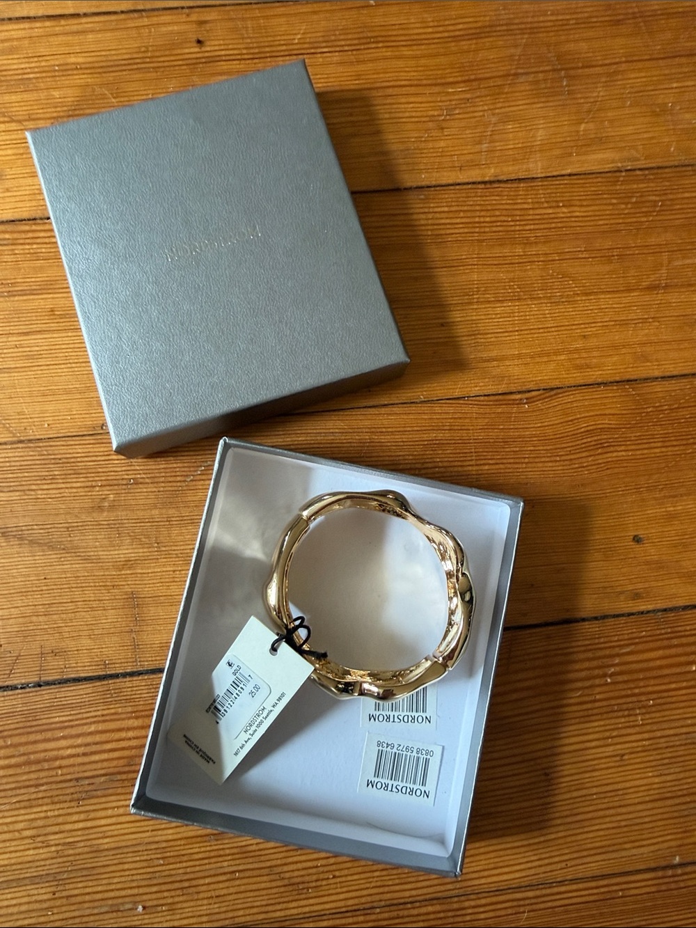 Nordstrom stretch gold toned chunky bracelet